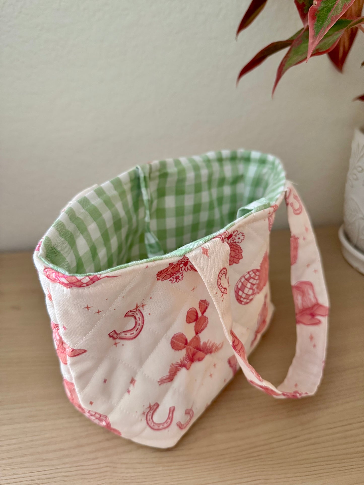 Dainty Tote