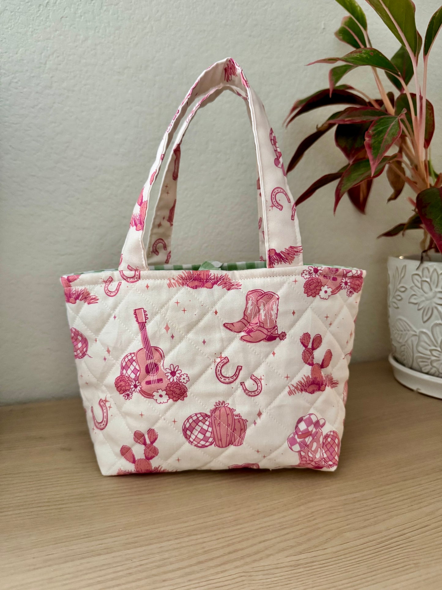 Dainty Tote